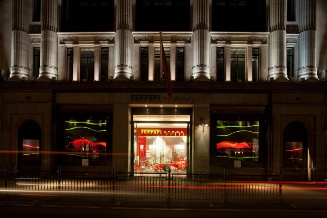 Ferrari Store lights up for architecture festival. Image by Ferrari.