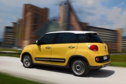 2013 Fiat 500L Trekking. Image by Fiat.