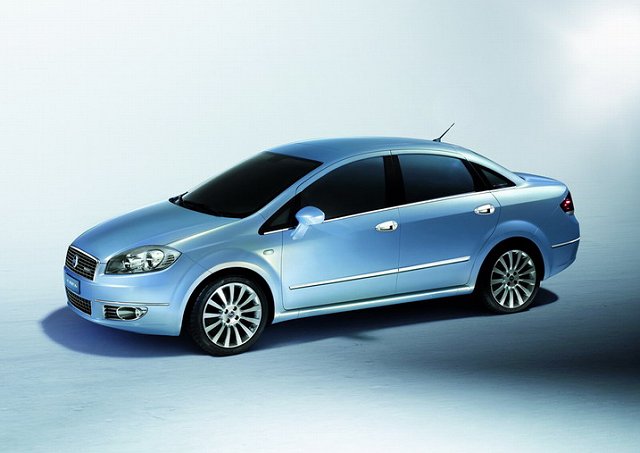 Stylish Fiat Linea not for us. Image by Fiat.