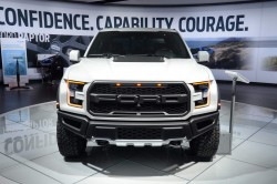 2016 Ford F-150 Raptor SuperCrew. Image by Newspress.