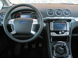 2010 Ford Galaxy. Image by Mark Nichol.