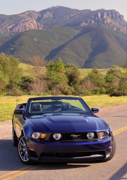 2011 Ford Mustang GT Convertible. Image by Ford.
