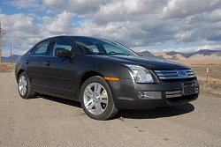 2007 Ford Fusion. Image by Paul Shippey.