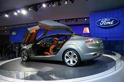 2005 Ford iosis concept car. Image by Shane O' Donoghue. Click here for a larger image. 2005 Ford iosis concept car. Image by Shane O' Donoghue.