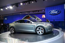 2005 Ford iosis concept car. Image by Shane O' Donoghue. Click here for a larger image. 2005 Ford iosis concept car. Image by Shane O' Donoghue.