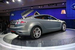 2005 Ford iosis concept car. Image by Shane O' Donoghue. Click here for a larger image. 2005 Ford iosis concept car. Image by Shane O' Donoghue.