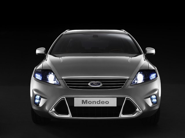 Le mondeo premiere. Image by Ford.