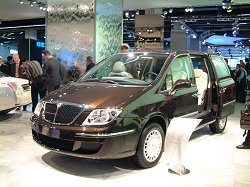 2004 Lancia Phedra. Image by Adam Jefferson.