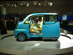 2003 Daihatsu Qi concept. Image by Adam Jefferson.