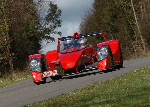 Caparo T1 unleashed (nearly). Image by Caparo.