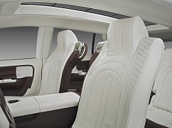 2005 GM Sequel concept. Image by General Motors.