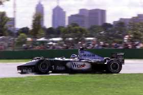 Hakkinen sets out on his final blistering qualifying lap