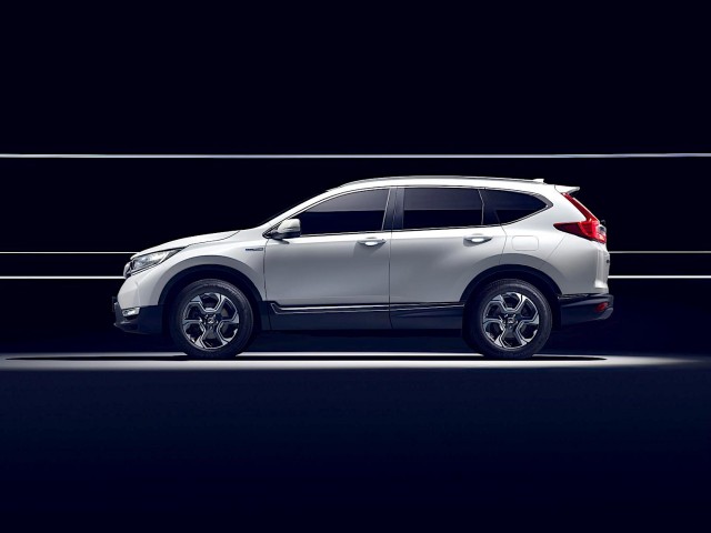 Honda shows off all-new CR-V Hybrid. Image by Honda.