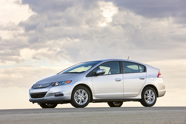 Honda shows Insight at Detroit. Image by Honda.