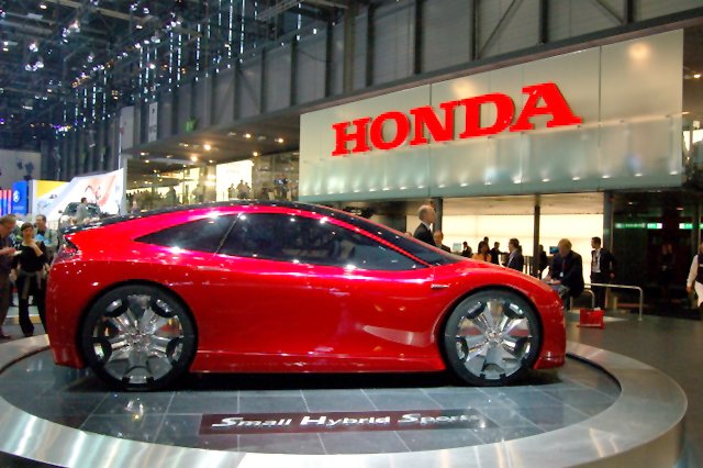 Honda's futuristic concept rides the environmental wave. Image by Phil Ahern.