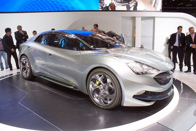 Geneva: Hyundai i-flow concept. Image by headlineauto.