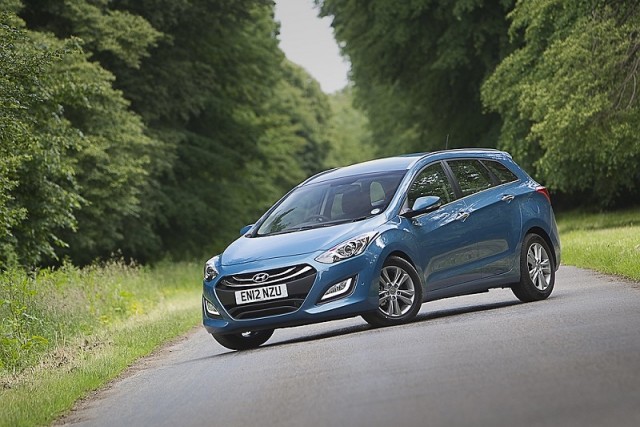 Hyundai i30 Tourer prices and specification. Image by Hyundai.