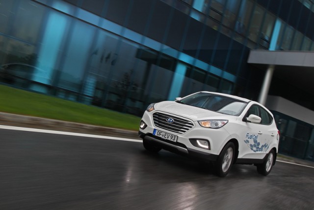 Prototype drive: Hyundai ix35 Fuel Cell. Image by Hyundai.