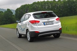 2013 Hyundai ix35 fuel cell. Image by Hyundai.