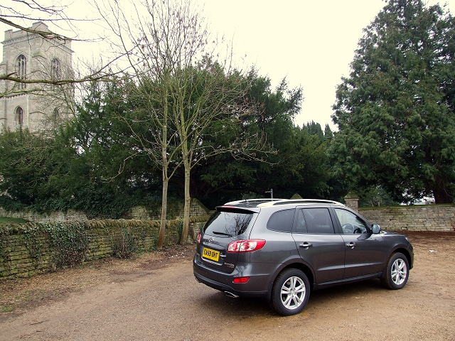 Week at the Wheel: 2010 Hyundai Santa Fe. Image by Dave Jenkins.