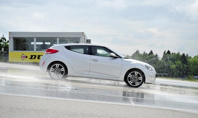 Hyundai Veloster prices and specs. Image by Hyundai.
