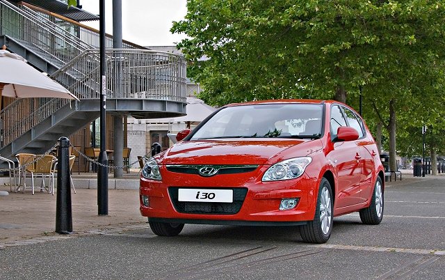 Greener Hyundai i30 still has all the kit. Image by Hyundai.