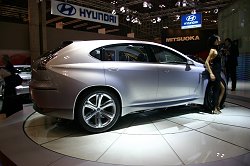2005 Hyundai Neos-3 concept. Image by Shane O' Donoghue. Click here for a larger image. 2005 Hyundai Neos-3 concept. Image by Shane O' Donoghue.