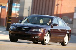 2005 Hyundai Sonata. Image by Hyundai.