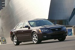 2005 Hyundai Sonata. Image by Hyundai.