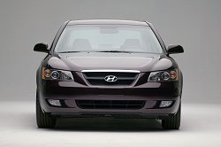 2005 Hyundai Sonata. Image by Hyundai.