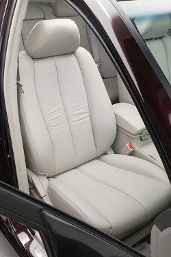 2005 Hyundai Sonata. Image by Hyundai.