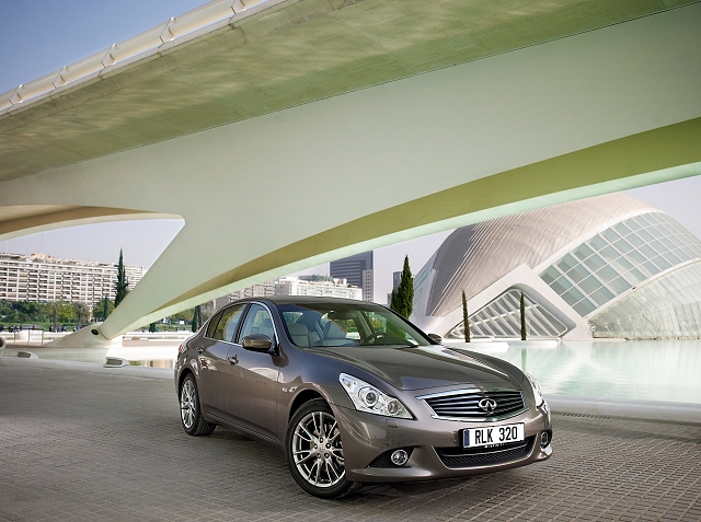 Infiniti G37 gets facelift, already. Image by Infiniti.