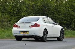 2010 Infiniti G37x. Image by Max Earey.