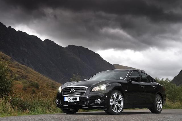 First Drive: Infiniti M37 S. Image by Max Earey.