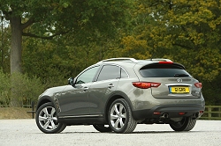 2009 Infiniti FX50S. Image by Julian Mackie.