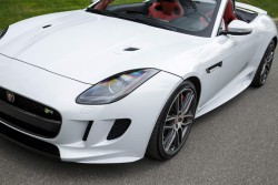 2015 Jaguar F-Type R AWD. Image by Jaguar.