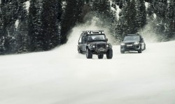 Jaguar Land Rover cars in the James Bond Spectre film. Image by Jaguar Land Rover.