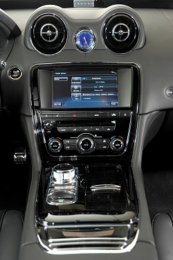 2010 Jaguar XJ. Image by Jaguar.