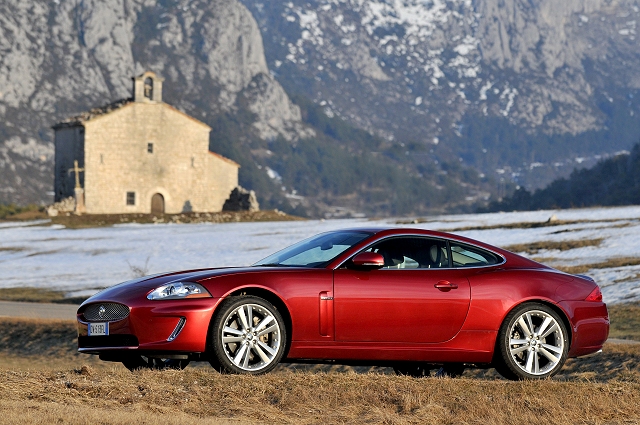 Week at the Wheel: Jaguar XKR. Image by Jaguar.