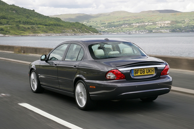 Diesel auto X-Type is best of range. Image by Jaguar.