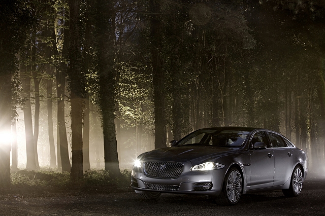 New Jaguar XJ rocks in. Image by Jaguar.