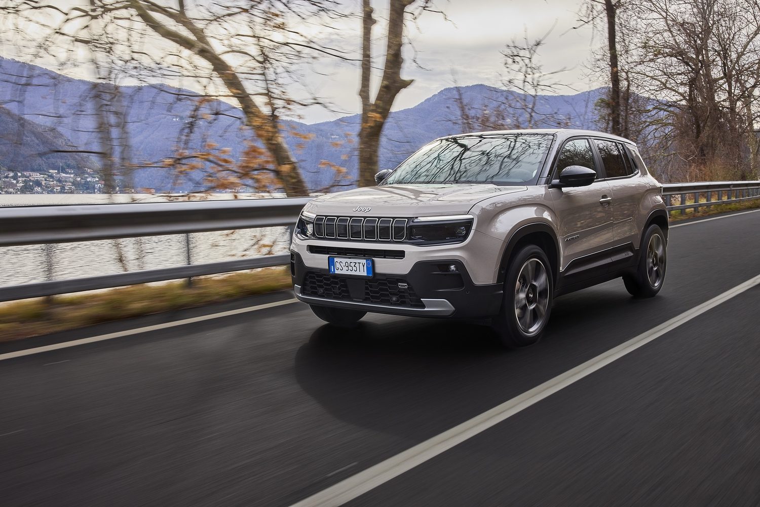 First drive: Jeep Avenger e-Hybrid. Image by Jeep.