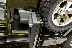 2005 Jeep Gladiator. Image by Jeep.