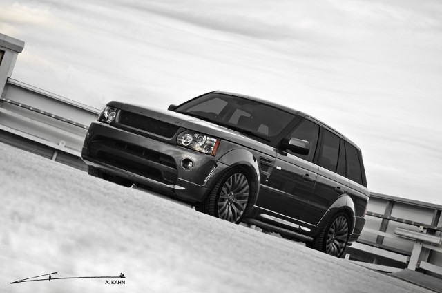 Kahn goes all military. Image by Kahn.