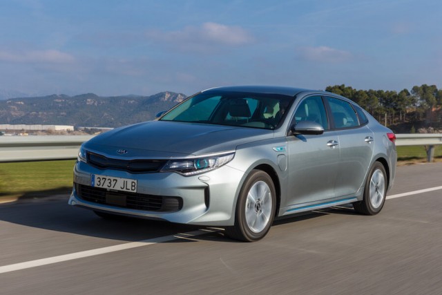 First drive: Kia Optima PHEV. Image by Kia.