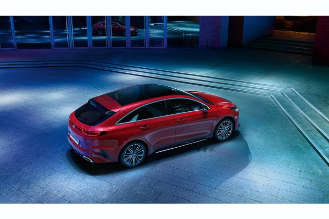 Kia launches Proceed GT and GT-Line trim. Image by Kia.