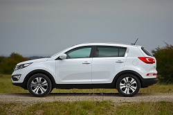 2010 Kia Sportage. Image by Julian Mackie.