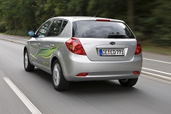 2009 Kia cee'd hybrid. Image by Kia.