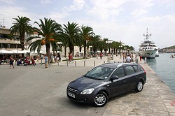 2007 Kia cee'd SW. Image by Kyle Fortune.