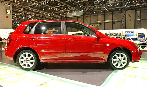 Kia moves into the mainstream. Image by www.salon-auto.ch.